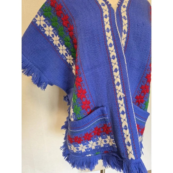 Vintage 60s 70s Artisan Hand Knit Southwestern Argentinian Poncho Bohemian Blue - Picture 7 of 9